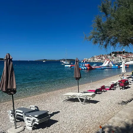 Apartamento Vane Primošten